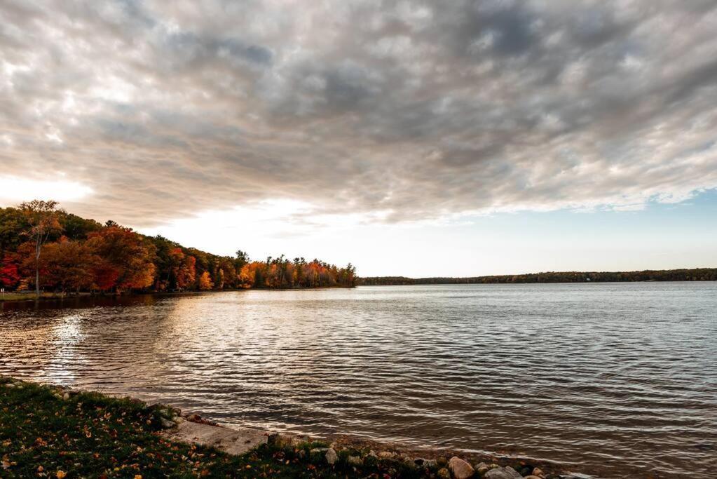 Big Blue Lake Cottages, Llc - Cottage #5 Holton ภายนอก รูปภาพ