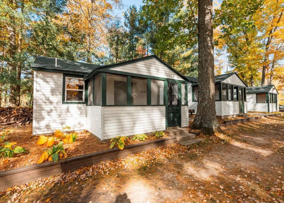 Big Blue Lake Cottages, Llc - Cottage #5 Holton ภายนอก รูปภาพ